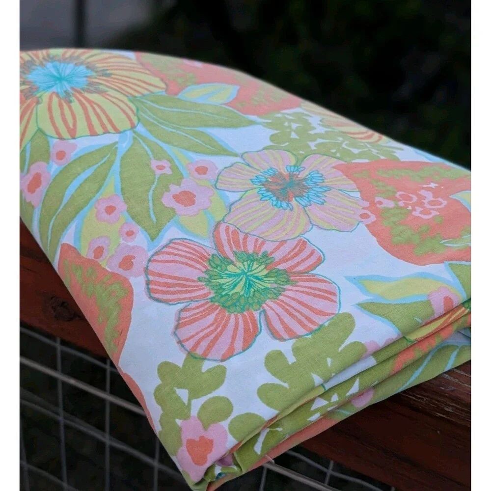 Vintage Springmaid Wondercale Queen Flat sheet 1970s Retro Floral Rajah Garden